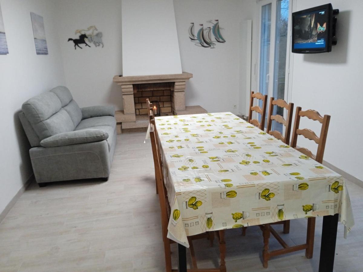 Ti Korelo Maison Plelauff 5 Chambres Εξωτερικό φωτογραφία